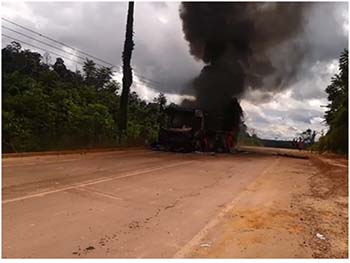 Ônibus-incendiado-em-Belo-Monte