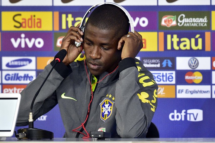 ramires_coletiva_gasparnobregavipcomm