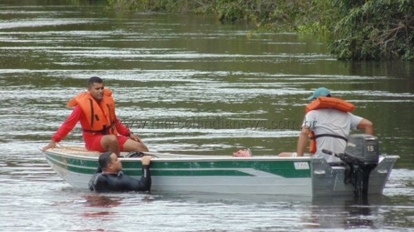 Bombeiros-em-rio(10)