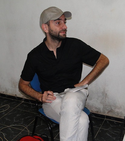 Repórter Frances “Olivier Ubertalli”