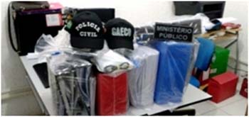 Apreensão-de-diversos-documentos-na-sede-da-prefeitura