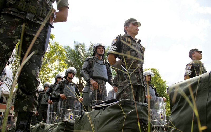 destaque-306607-militares