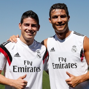 james-rodriguez-e-cristiano-ronaldo-posam-para-foto-durante-um-treino-do-real-madrid-1407170681042_300x300