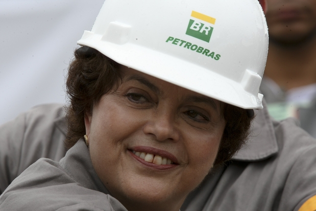 522656293-dilma-rousseff-era-presidente-do-conselho-administrativo-da-petrobras-na-epoca-da-compra-da-refinari