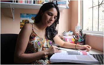 Conquista-da-estudante-Camila-Trindade-ainda-emociona-a-família-professores-e-amigos