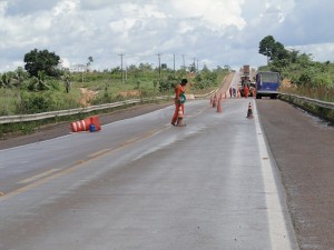 Funcionários da Empresa "Três Irmãos"