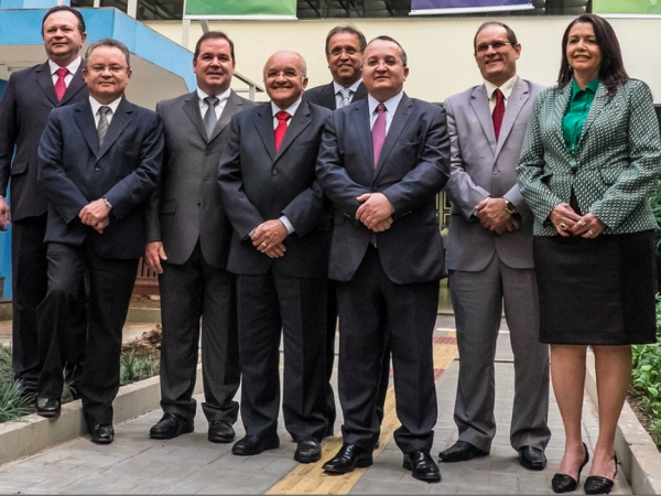 EG_rqd8kbxdks99gvwmlne1oys2py0zlarpvbdriz9sfwovezjt