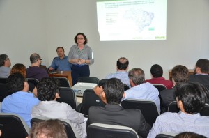 incra_itinerante_SANTAREM_maria_lucia_falcon_28_05_15_3_agu