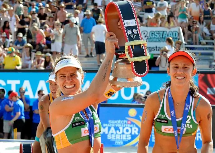 Larissa e Talita garantem sétimo título do Brasil no circuito (Foto: Denis Ferreira Netto / CBV)