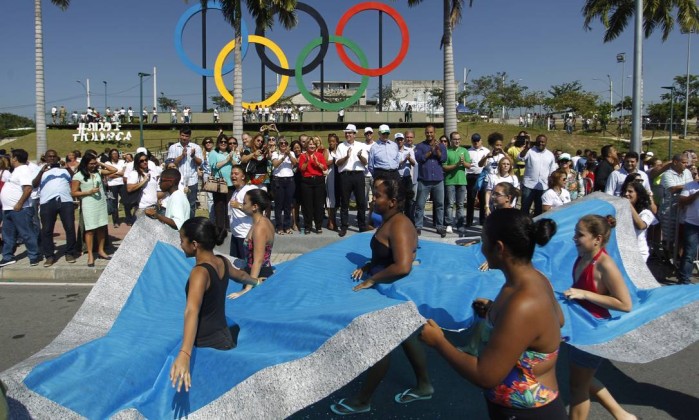 Alunos da rede municipal participam de desfile olímpico no Parque de Madureira - Gabriel de Paiva / Agência O Globo