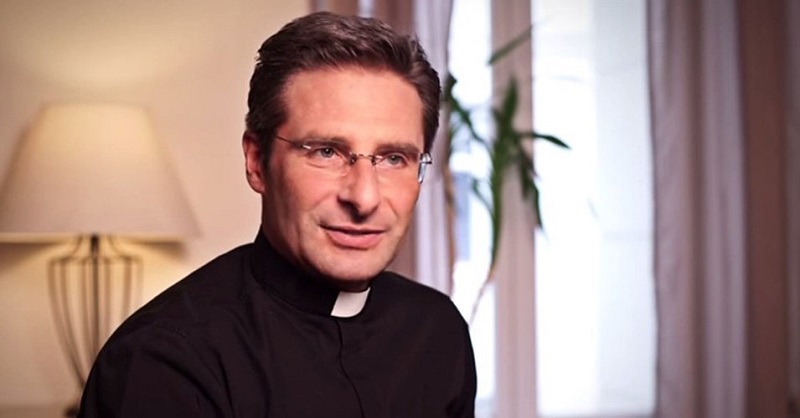 destaque-346137-padre12