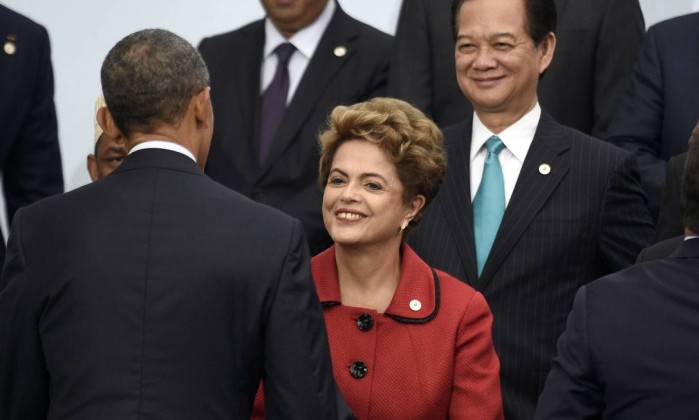 2015-870572128-201511301212493752_AP.jpg_20151130