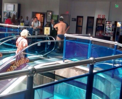 Homem surta no aeroporto Salgado Filho