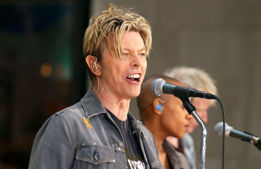 img-1035869-david-bowie