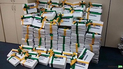 Com-apoio-de-2-milhões-chega-à-Câmara-o-10-Medidas-Contra-a-Corrupção