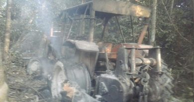 trator queimado pelos fiscais ambientais