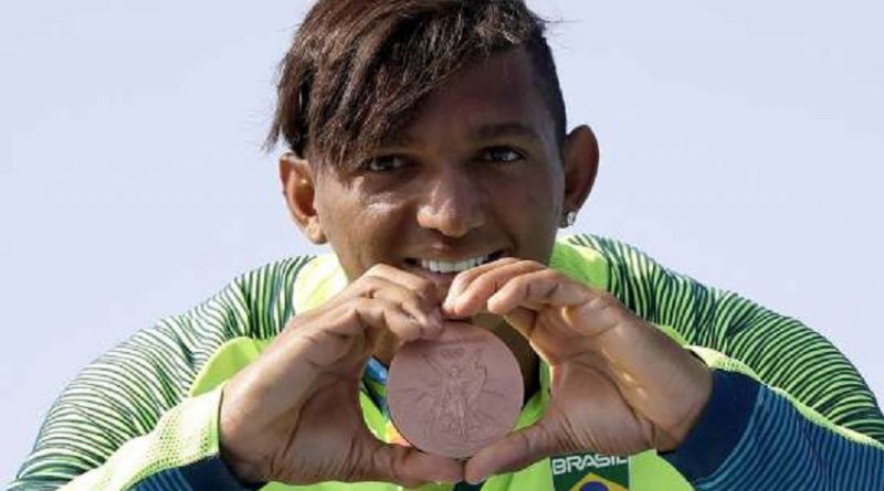 Isaquias Queiroz (bronze) - canoagem