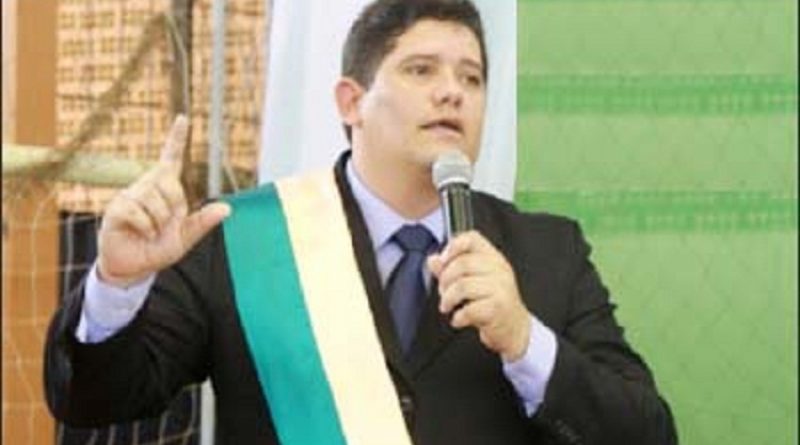 MPE-pediu-cassação-de-Everton-Banha-bloqueio-das-contas-da-Prefeitura-e-indisponibilidade-de-bens