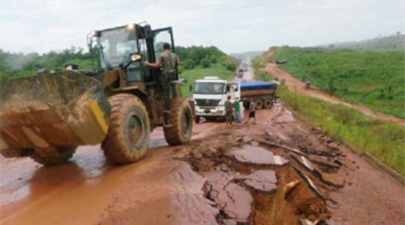 Rodovia-apresenta-sérios-problemas-de-trafegabilidade-nesse-trecho