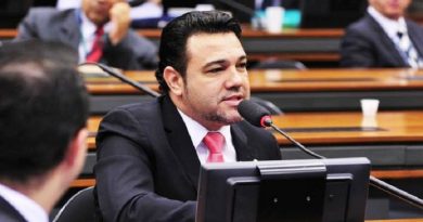 destaque-376181-zecaribeiro