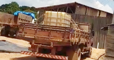 caminhao-flagrado-transportando-combustivel-da-prefeitura