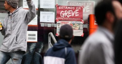 greve-bancos_fabio_tito-g1_img_8388_zkcjnuv