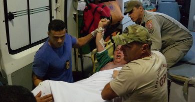 Garotiiho resistindo voltar para prisão