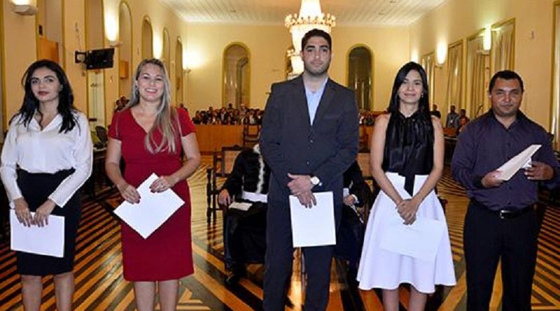 356974-Novos-servidores-do-TJPA