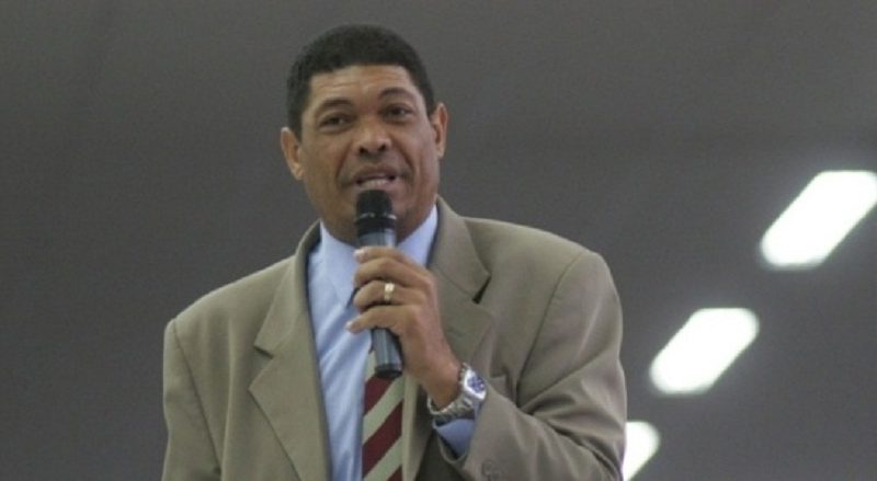 valdemiro-santiago-1378162153202_615x300