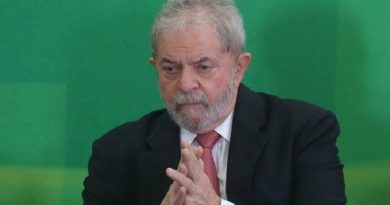 52535522_BRASILBRASILIABSB17-03-2016O-ex-presidente-Lula-durante-sua-posse-como-Minist