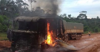 caminhao batista fogo