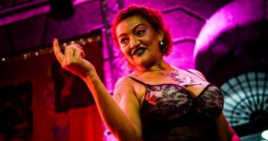 23297876411-8a012c43d9-h