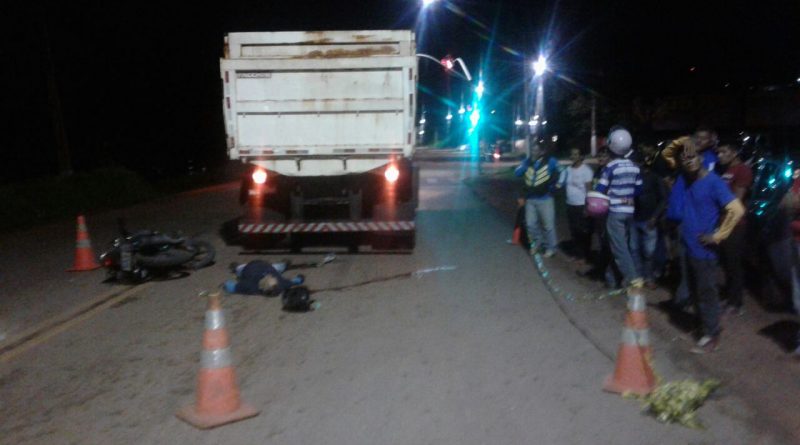 colidiu-na-traseira-do-caminhao-800x445