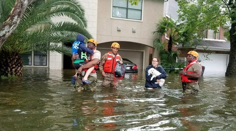 2017-08-28t162350z_241773258_rc11e1a69f80_rtrmadp_3_storm-harvey-e1503946328695