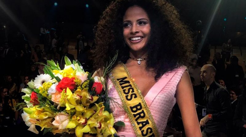 Monalysa Alcântara, do Piauí, vence concurso e é eleita Miss Brasil 2017 (Foto: Ana Ceribelli/BE 
Emotion)