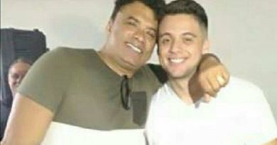 Yorran Costa, de 22 anos, é estudante universitário. Ele é o novo gestor da Secretaria Nacional do Desenvolvimento Agrário, com salário de cerca de R$ 10 mil.

Wladimir Costa comemora nomeação do filho ao cargo nacional (Foto: Reprodução/Facebook)