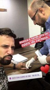Créditos: Reprodução/Instagram

Latino fazendo teste de DNA