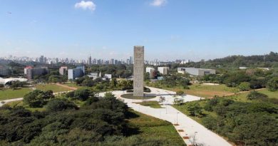 SCA0653 SÃO PAULO 30/05/2014 - METRÓPOLE - ESPECIAL DOMINICAL - Entrevista com o reitor da USP, Marco Antonio Zago, no prédio novo da reitoria.FOTO SERGIO CASTRO/ESTADÃO.