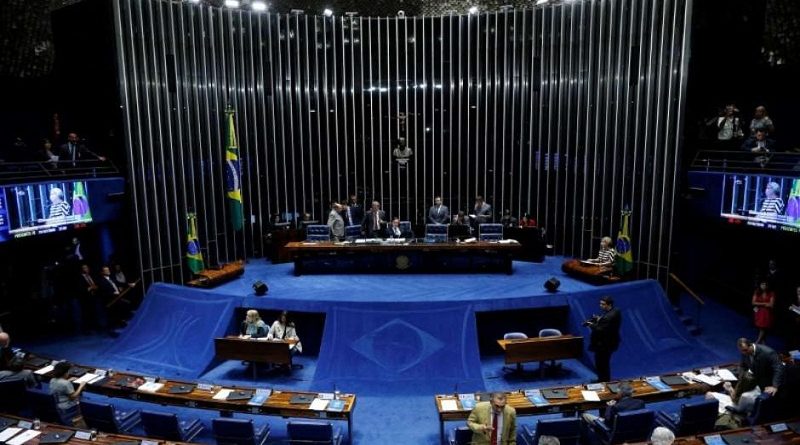 2018-05-16T234357Z_1_LYNXNPEE4F22Q_RTROPTP_3_POLITICA-SENADO-SUSP