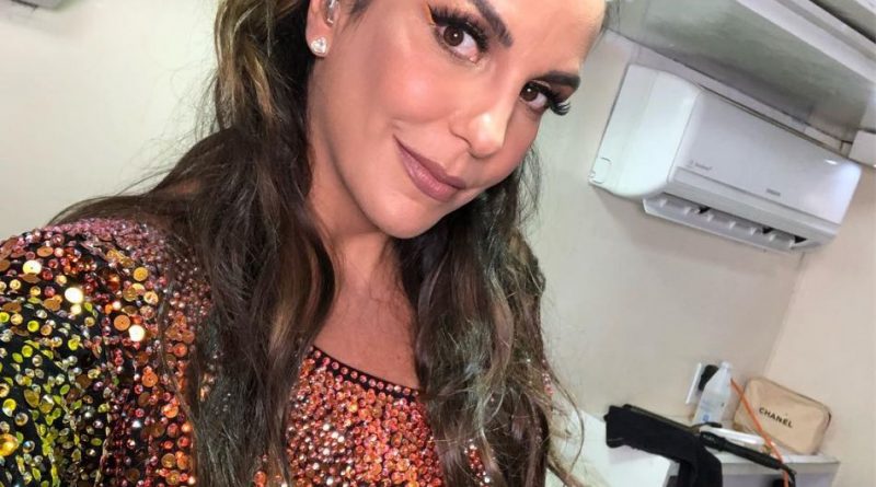 2591164-ivete-sangalo-voltou-aos-trios-neste-dom-950x0-5