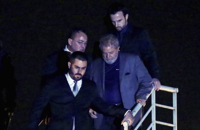 brasil-prisao-lula-07042018-007