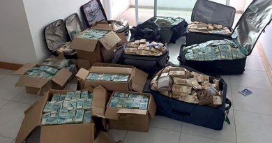 destaque-511180-mala-dinheiro (1)