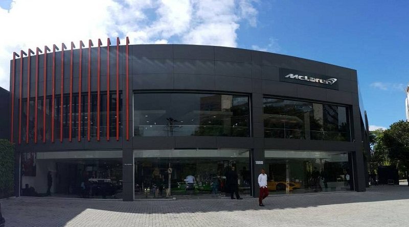 mclaren-loja-2