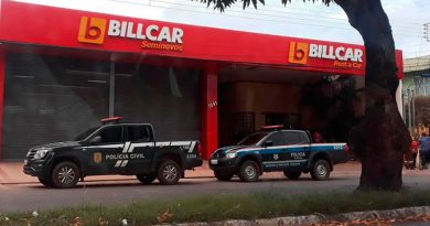 9ª Fase da Perfuga foi deflagrada nesta quinta-feira em Santarém e teve como um dos alvos uma locadora de veículos (Foto: Débora Rodrigues/TV Tapajós)