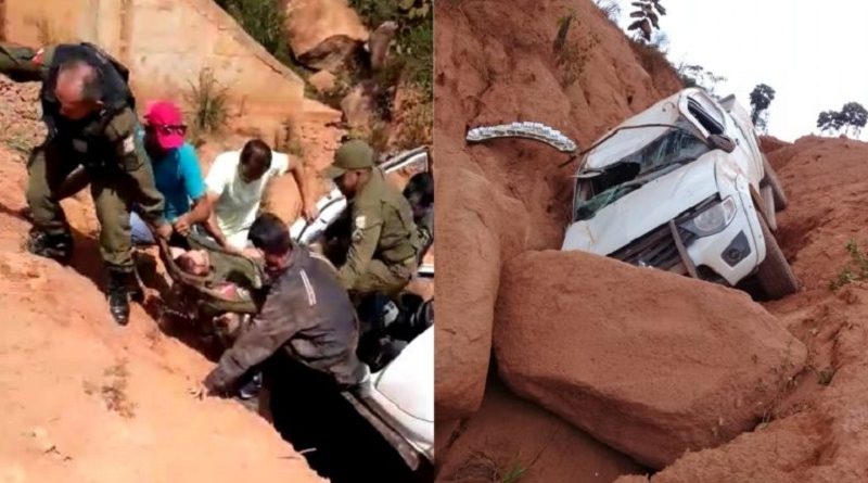 PhotoGrid_1542128023028-768x461