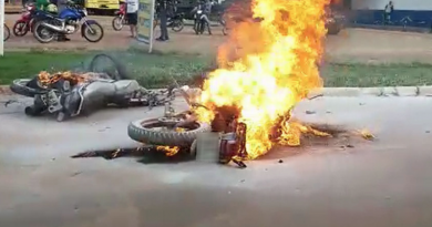 Motos-colidem-em-Alta-floresta-990x556