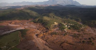 x201511061101024690_AP.jpg.pagespeed.ic.ZaEUny9st_