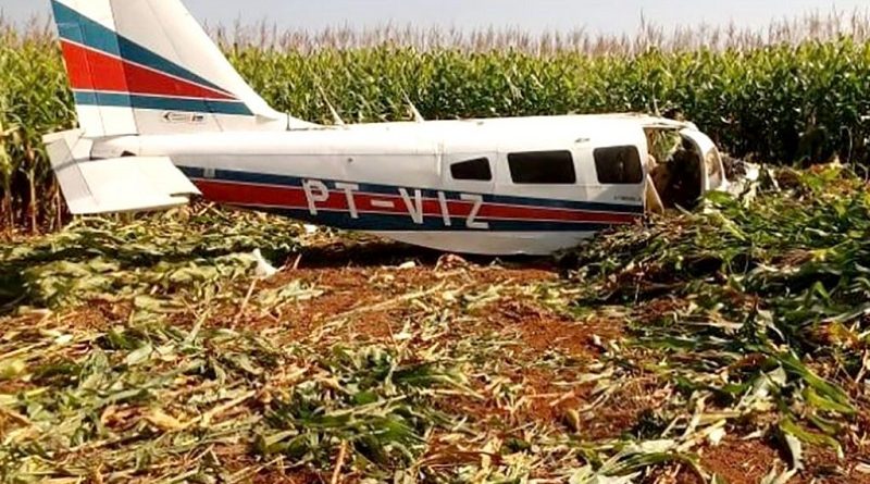Queda-de-avião-em-milharal-em-Querência-maio-de-2019-divulgação-1024x578