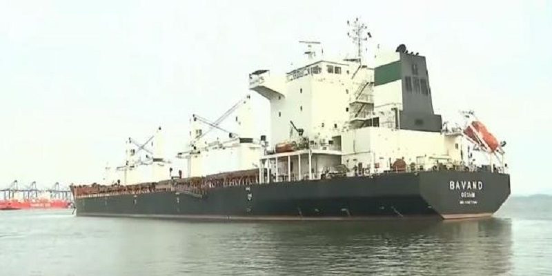 Navio-iraniano-parado-no-porto-de-Imbituba-SC