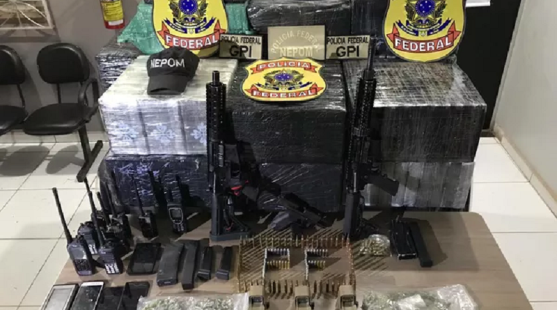 Drogas foram apreendidas assim que aeronave pousou em Itaituba. — Foto: Divulgação/ Polícia Federal